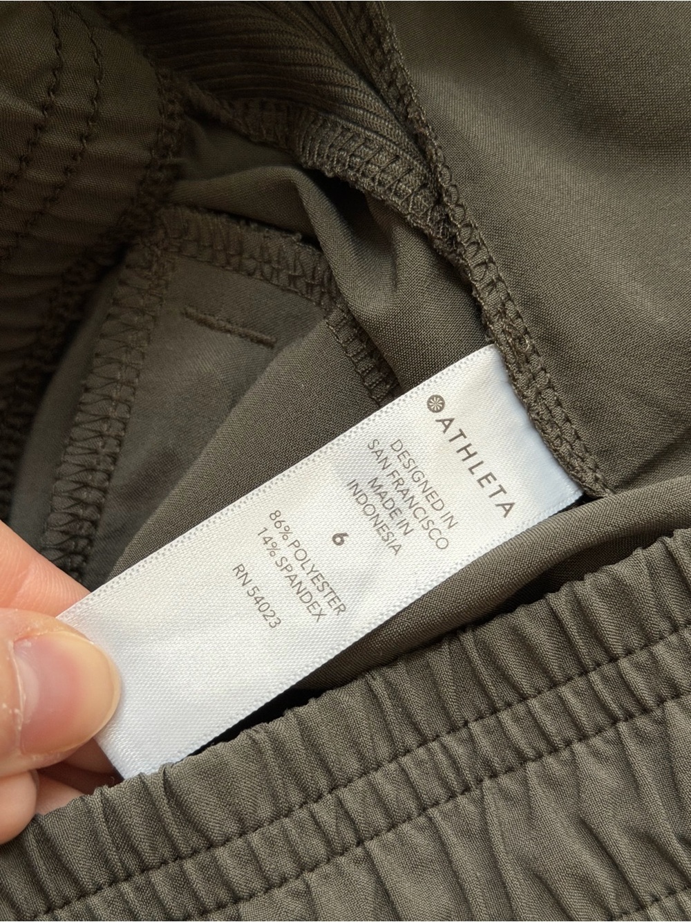 Athleta Brooklyn Jogger Pants Olive Gray Travel Athleisure Size 6 - Picture 6 of 6